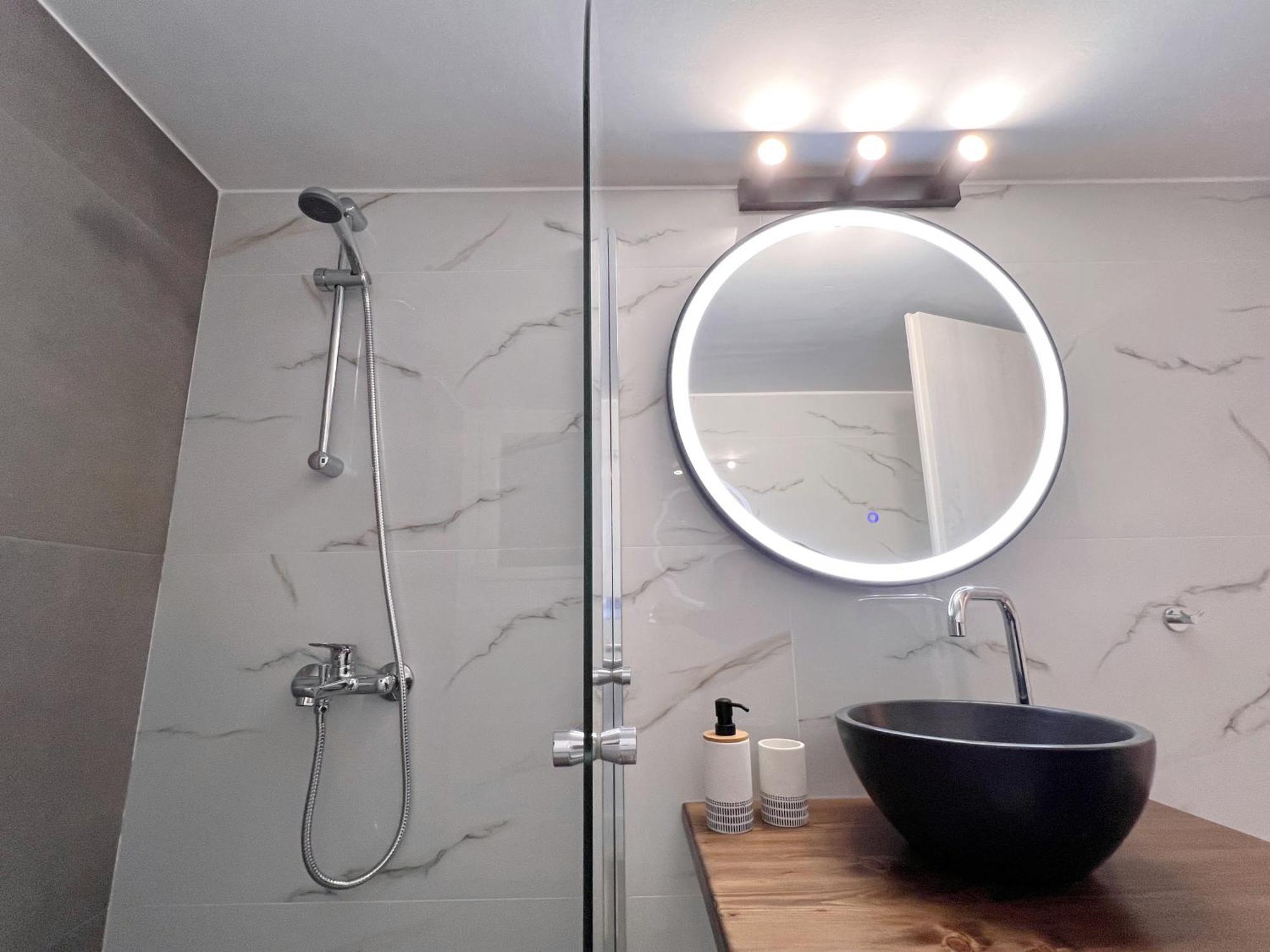 Wsd Piraeus Amazing Luxury Boutique 2Bd Apartment With Balcony Exteriör bild