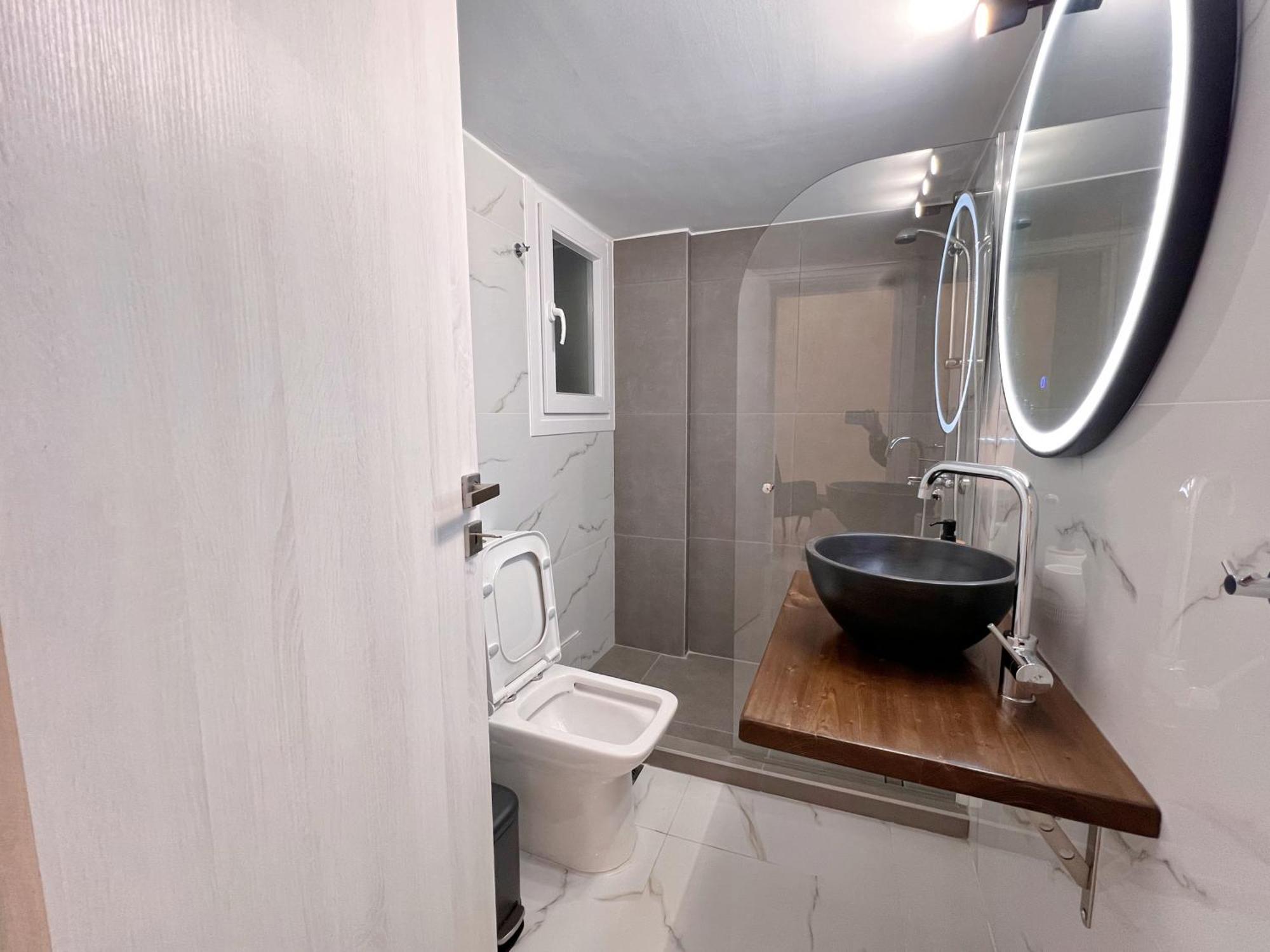 Wsd Piraeus Amazing Luxury Boutique 2Bd Apartment With Balcony Exteriör bild